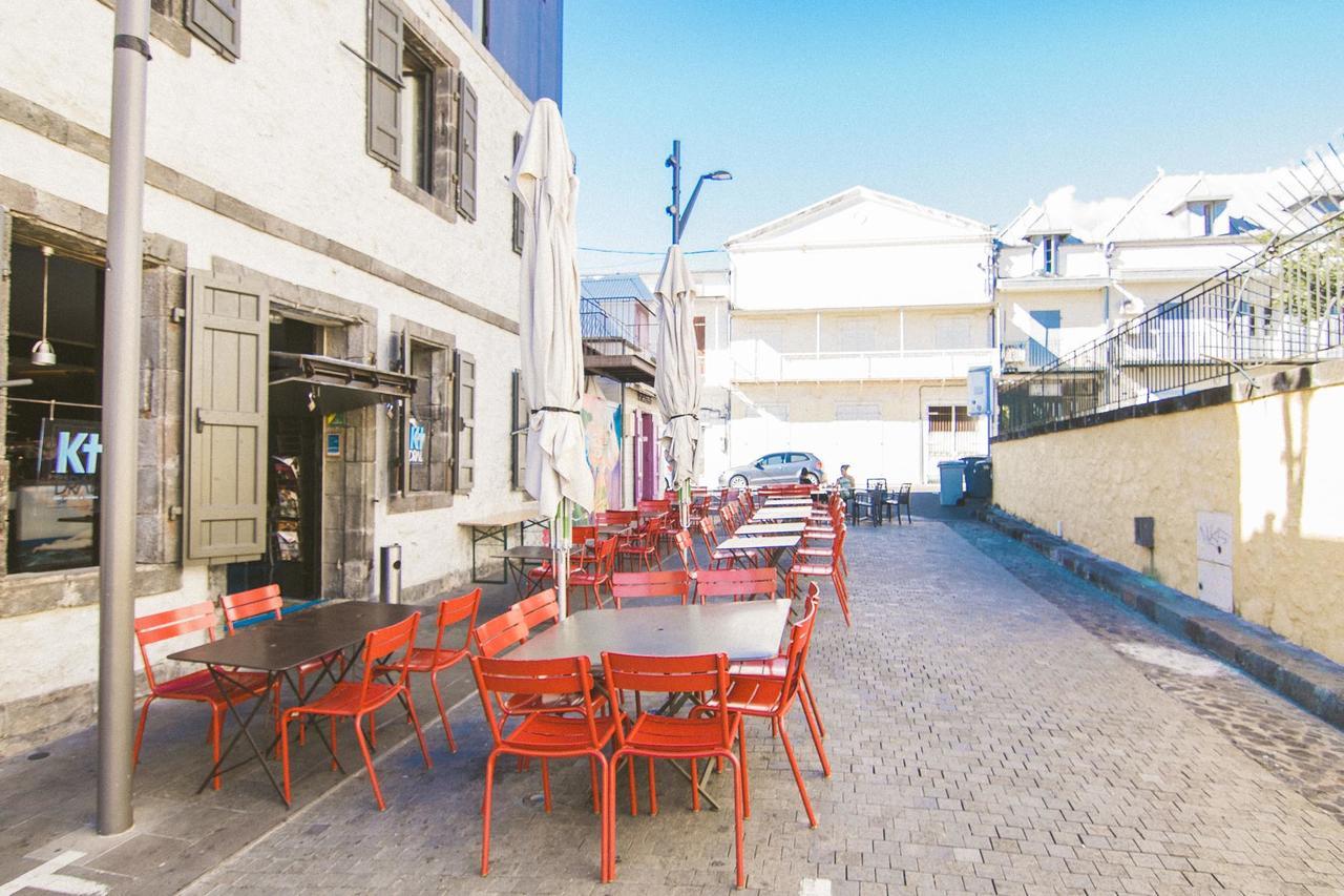 Appartements Et Chambres En Coeur De Ville Saint-Denis - Entree Autonome - Check In 14H30- Exterior photo